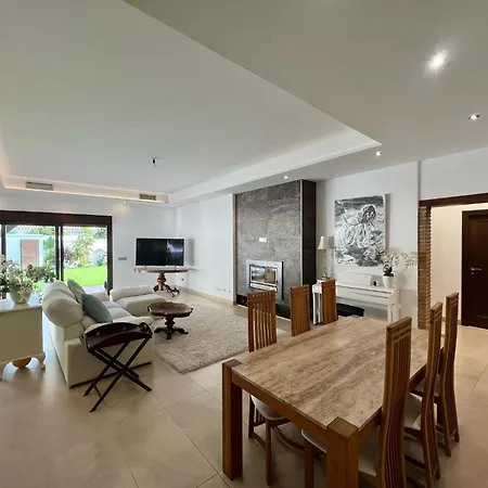 Splendid In Pass The Keys Holiday home